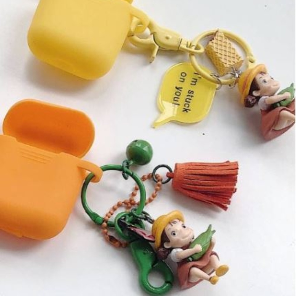 [NEW] ★Air Pods Case★ with CUTE key-chain !!